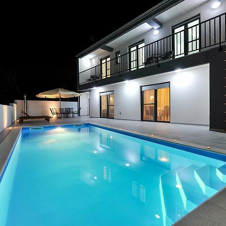 Villa Lily Privlaka  Luaran gambar