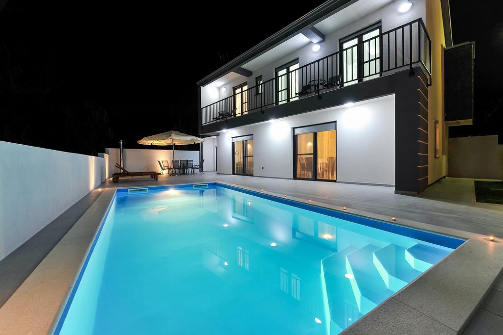 Villa Lily Privlaka  Luaran gambar